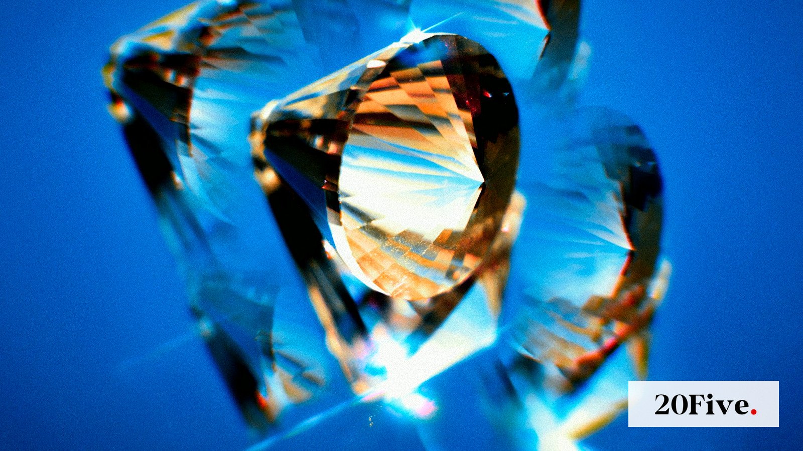 Dubai diamond trade record represented by a polished diamond and global trade activity