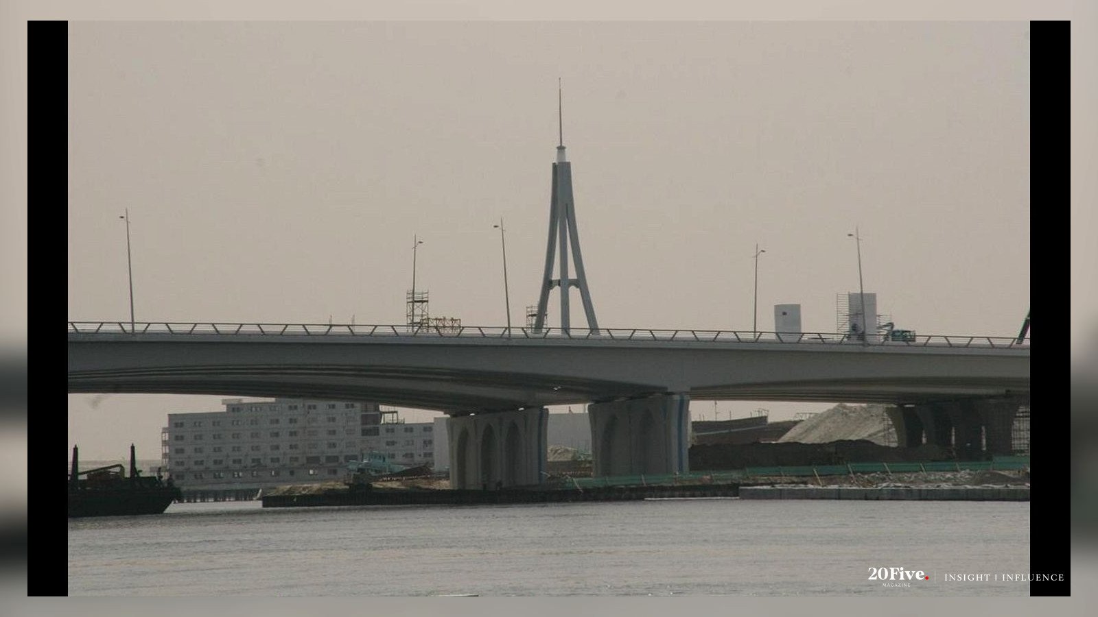 UAE creator planning an ecommerce product business from a Dubai workspace