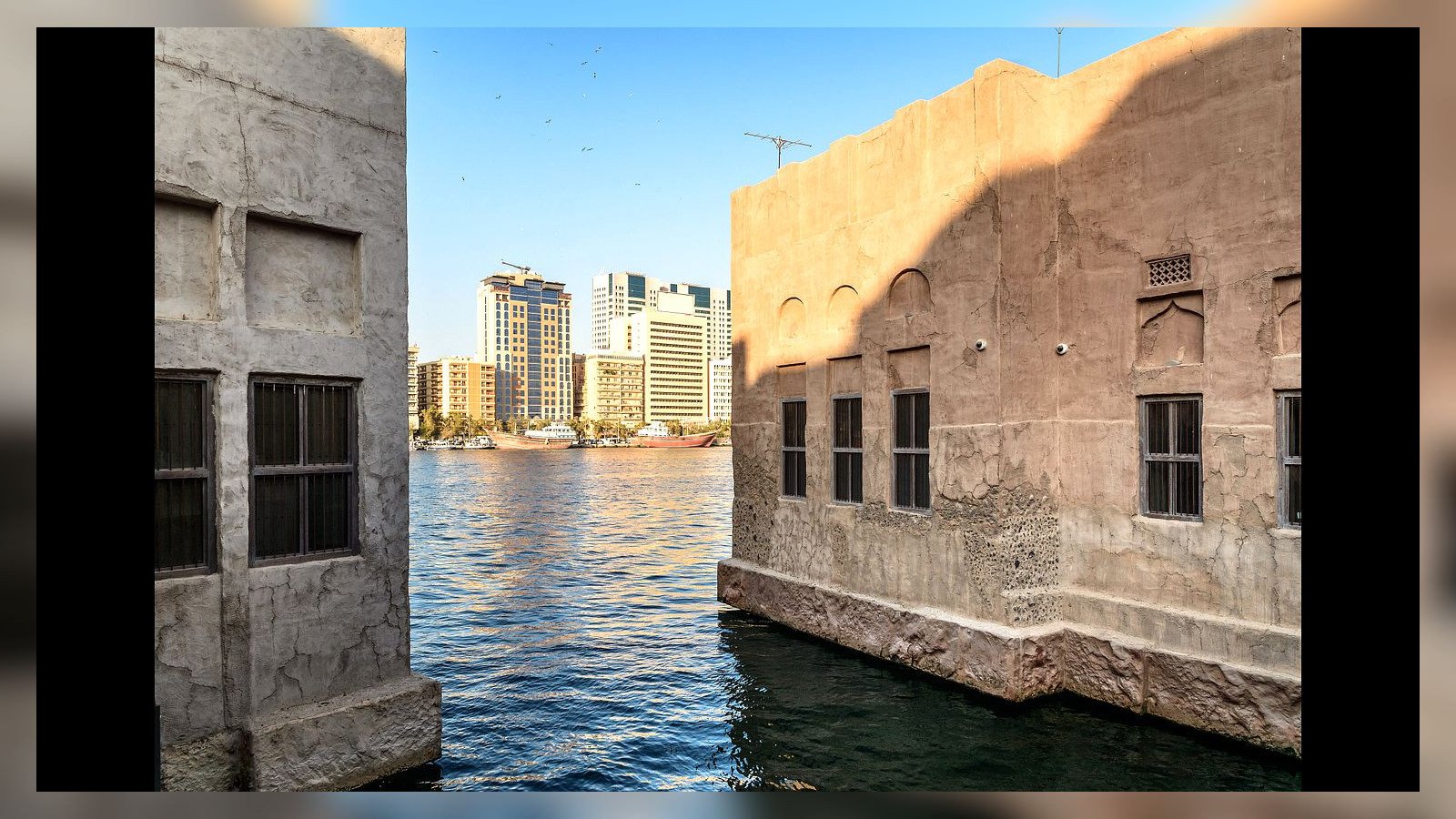 Emirati music icons represented through a traditional inspired UAE stage performance